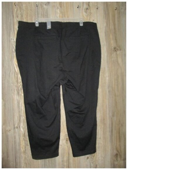 Torrid NWT Black Comfort Flex Waistband Taper Stretch Twill High-Rise Pant Sz 24 - Picture 2 of 12